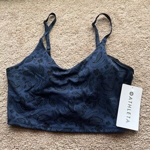 Athleta elation v neck crop; size small
